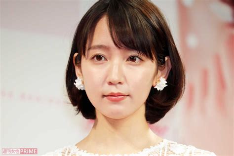 吉岡里帆 ティーフ|吉岡里帆、頭にツノ生やした“尖りまくり”の攻めた和装に「良さ。